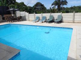 Poolside Guest House、ポート・シェプストーンのゲストハウス