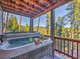 Ruidoso Cabin with Hot Tub and Mtn Views!, hotel with parking in Ruidoso