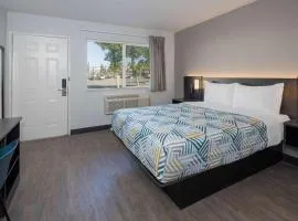 Motel 6-Fontana, CA