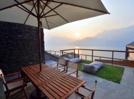 Lago di Como- amazing view-, hotell i Bellano