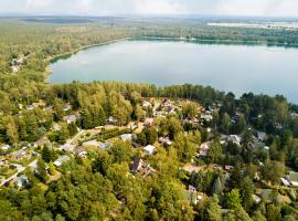 lauch3 - Ferienhäuser am See, vacation rental in Staupitz
