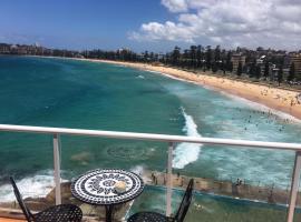 Manly Waterfront Beach Stay, hotelli kohteessa Queenscliff lähellä maamerkkiä Brookvale Oval -urheilukenttä