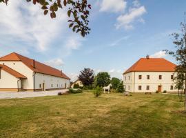 Kraselovský Dvůr, hotel in Kraselov