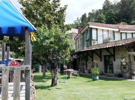 Casa A Chairiña y A Revolta