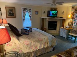 Emerald Necklace Inn Bed and Breakfast, accommodation in Lakewood