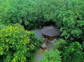 Hidden Treehouse in Khao Yai (8 PAX)