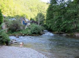 Auberge des Deux Rivières, hotel v destinaci Seix