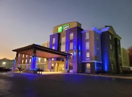 Holiday Inn Express Hotel & Suites Starkville, an IHG Hotel