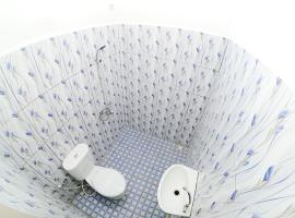 Ngadiwinatan Alleyway Guest House Jogja, hotel in Yogyakarta