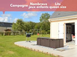 Maison confortable s&eacute;jour spacieux, belle terrasse avec grand jardin avec jeux ext&eacute;rieurs pr&egrave;s Bayeux et Omaha Beach