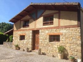 Les Reves B&B Chambres d'Hotes et Table d'Hotes, hotel with parking in Arques