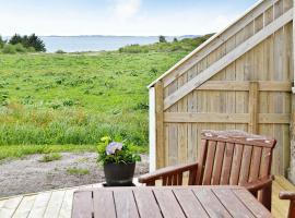 11 person holiday home in Fj rtoft, hotel with parking in Fjørtoft