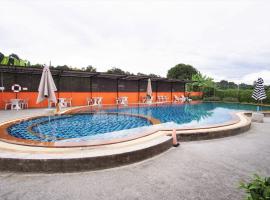 瑪瑞姆別墅泳池度假屋，湄林的飯店