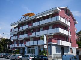 Residence La Palma, apartamentų viešbutis mieste Marina dʼAndora