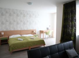 Hotel and Park Divoká Voda, hotell i Bratislava