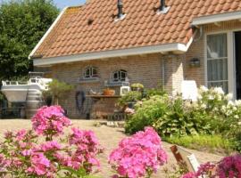 B&B de Oude Hofstee, bed & breakfast σε Maasdam