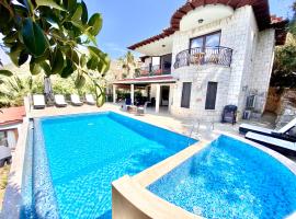 Club Hotel Barbarossa, hotel near Kastelorizo Island Public Airport - KZS, Kas