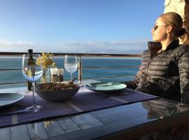 Kleinzee Oceanfront Guesthouse, hotel in Gansbaai