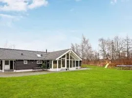 12 person holiday home in Idestrup-By Traum