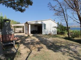 Apartment Marija, hotel u gradu 'Kolan'