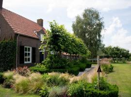 Gastenverblijf Het Voorhuis، مكان عطلات للإيجار في Herpen
