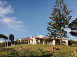 Surf Vilas by Laneez Ericeira, hotel v destinaci Ericeira