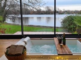 Les Secrets du Lac, lovehotel in Ardres