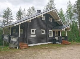 Hallanpoika mökki, hotel i Hyrynsalmi
