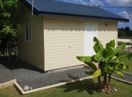 chez rodrigue, hotel in Petit-Canal