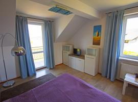 HOTEL MARGOL, hotel v destinaci Nowecin