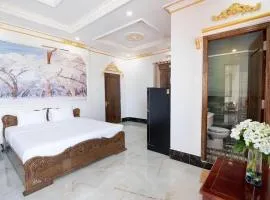 Little Saigon Hotel