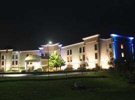 Holiday Inn Express Lewisburg - New Columbia, an IHG Hotel, hotel i nærheden af Penn Valley Airport - SEG, New Columbia