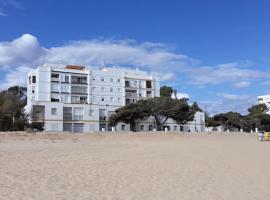 Loft en primera línea de playa，克莉絲蒂娜島的飯店