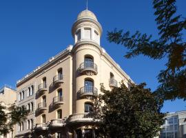 Residència Erasmus Gracia, отель в Барселоне