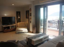 Khanom Beach Residence Sea & Mountain View Rental - 2 Bedrooms, íbúð í Khanom
