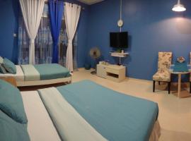 AlRayani Guest Room, Homestay Kota bharu, hotelli Kota Bharussa lähellä maamerkkiä Kelantan Golf & Country Clubin golfkenttä