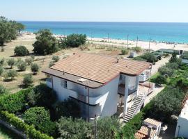 Villa Tigani, hotell i Soverato Marina