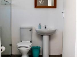 Aangenaam, cheap hotel in Beaufort West