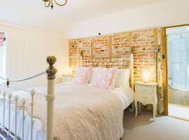 Oast Barn Cottage by Bloom Stays, husdjursvänligt hotell i Faversham