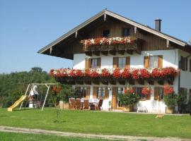 Esingerhof, hotel with parking in Laufen