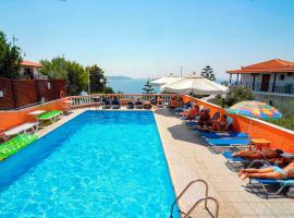 elenis village, apartman u gradu Achladies