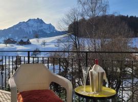 Villa Castagna Guesthouse, guest house in Lucerne