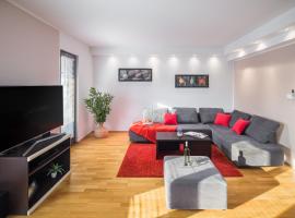 Urban Premium Apartments: Poreč şehrinde bir otel