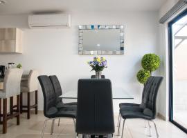 CASA FAMILIAR PARA 8 PERSONAS EN RESIDENCIAL SEGURO, hótel í Mazatlán