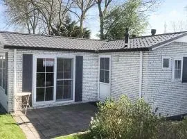 2 Bedroom Amazing Home In Tzummarum