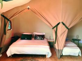 Saint Paul le Marseillais Tentes Equippees Hébergements Insolites Lodges, luxury tent in Mèze