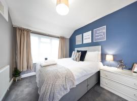 Inspire Homes - Joe's Cottage, hotel with parking in Southam