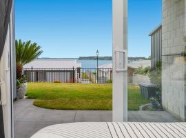 Omokoroa Sea View Apartment – obiekty na wynajem sezonowy w mieście Omokoroa Beach