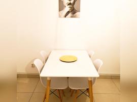 Sunny Town House, vacation home in Braşov