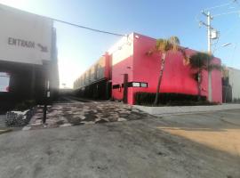 Hotel EROS Aeropuerto Qro, Hotel in Miranda